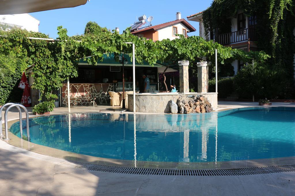 Erciyes Apart Hotel Fethiye Esterno foto