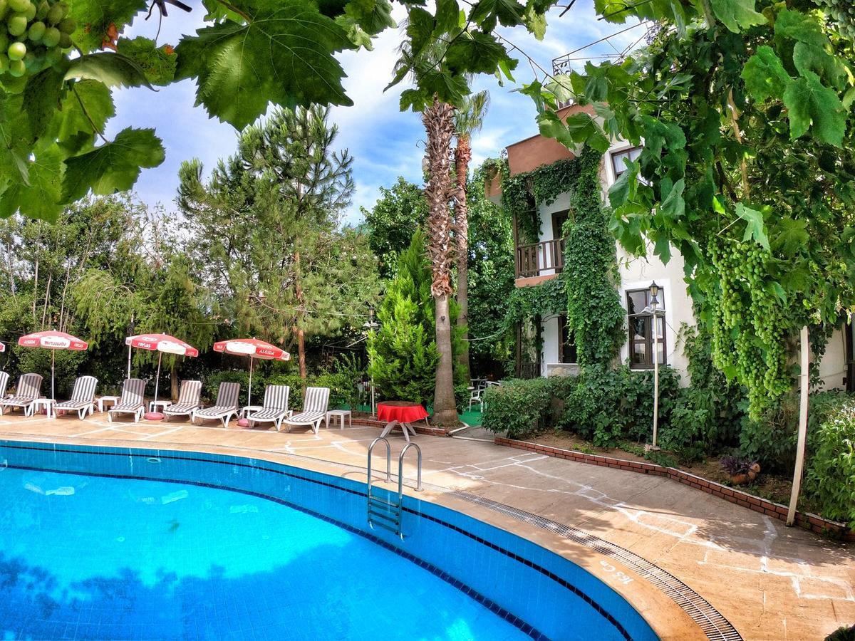 Erciyes Apart Hotel Fethiye Esterno foto